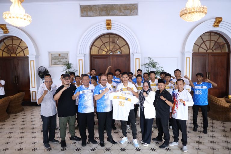 Jersey Baru, Semangat Baru Tim Sepak Bola Kota Tegal di Porprov Jateng 2025